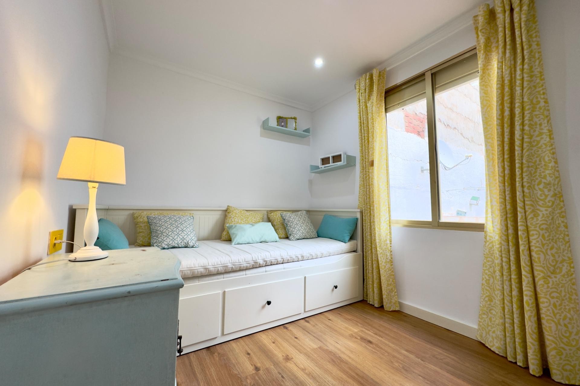 Resale - Apartment / flat - Elche - San Crispín