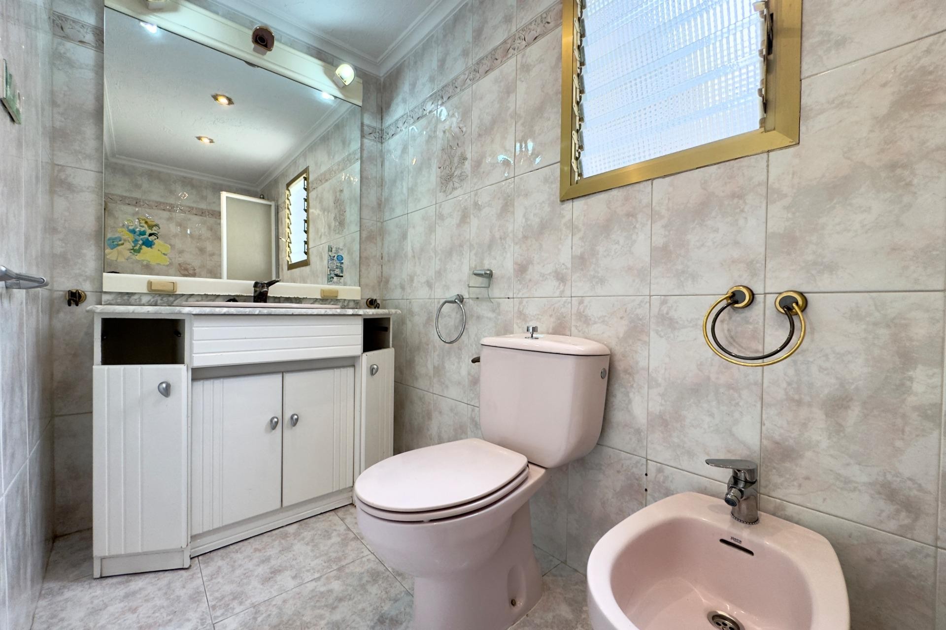 Resale - Apartment / flat - Elche - San Crispín