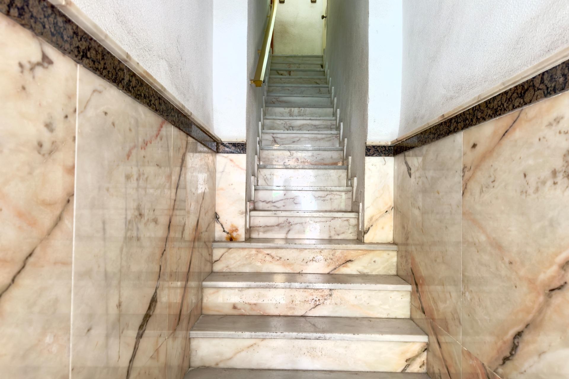 Resale - Apartment / flat - Elche - San Crispín