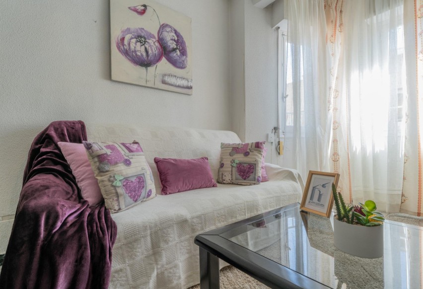 Resale - Apartment / flat - Elche - Sector V