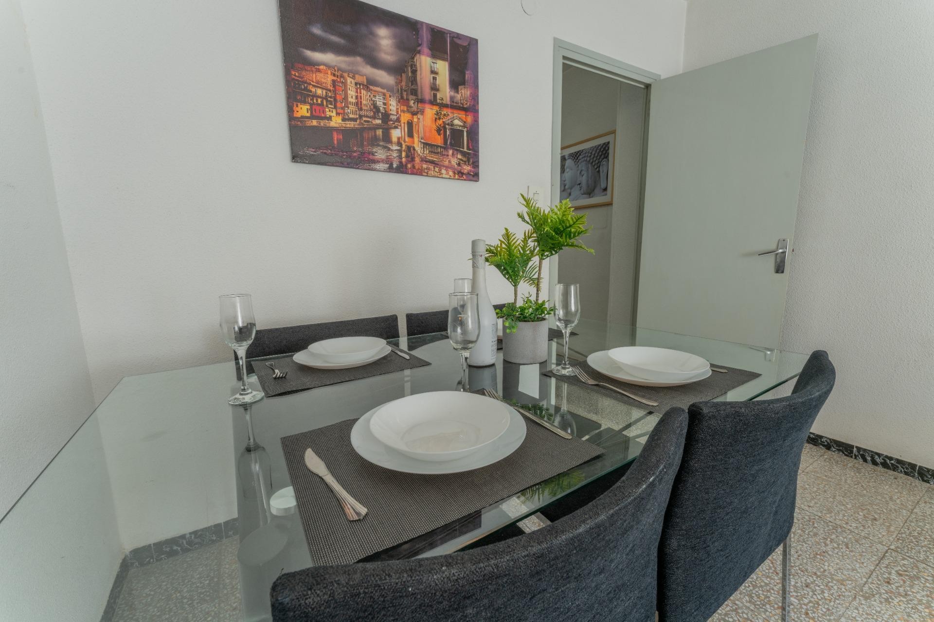 Resale - Apartment / flat - Elche - Sector V