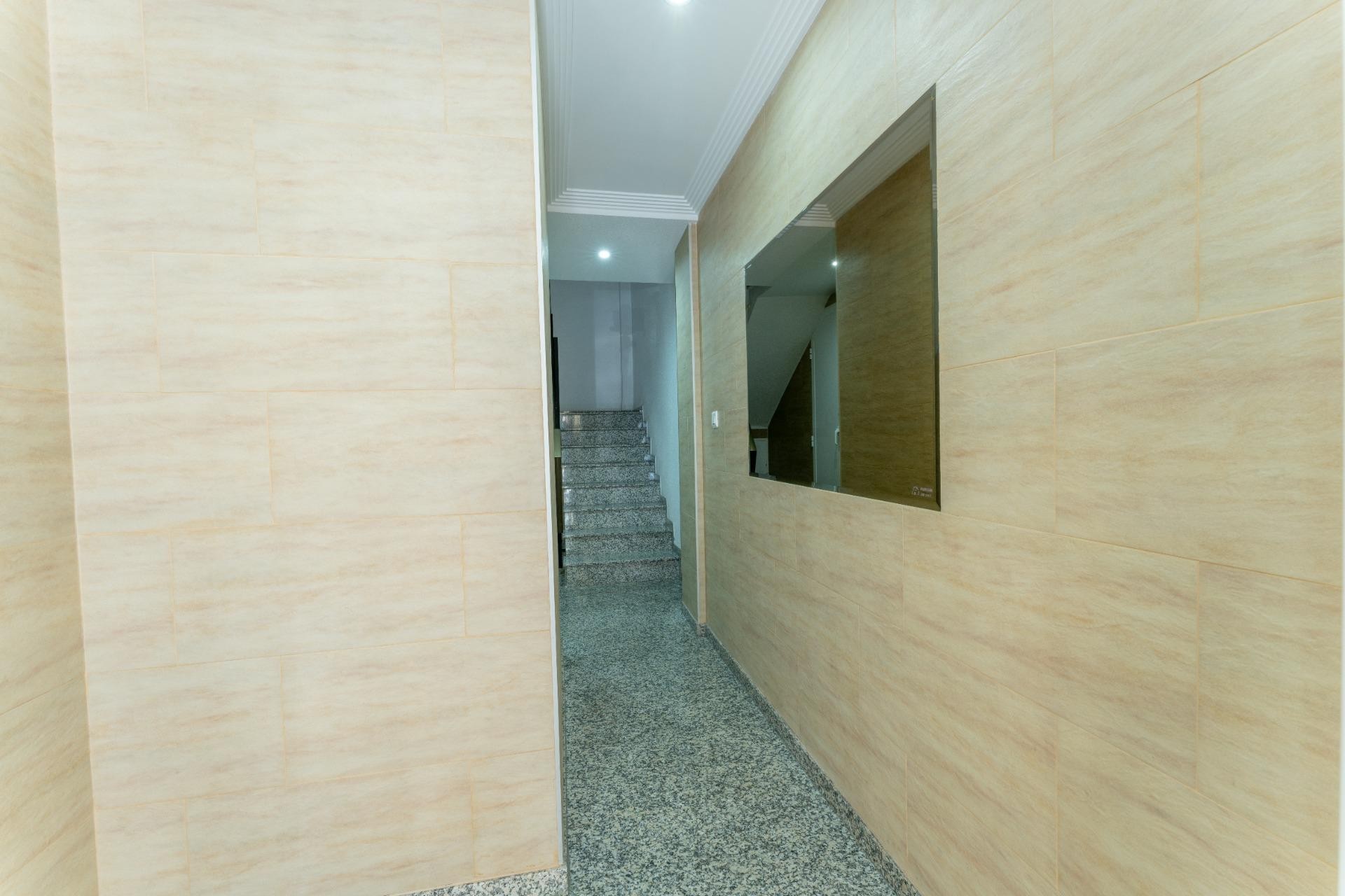 Resale - Apartment / flat - Elche - Sector V