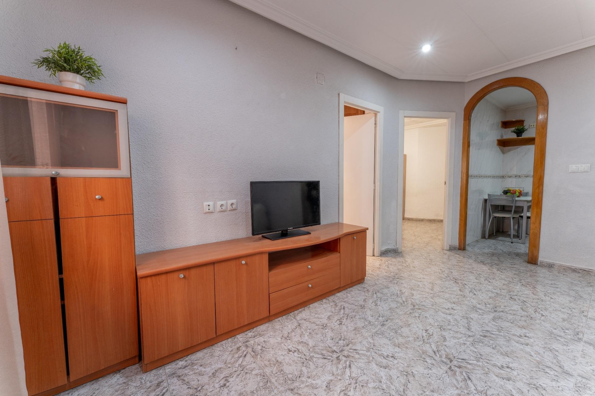 Resale - Apartment / flat - Elche - Sector V