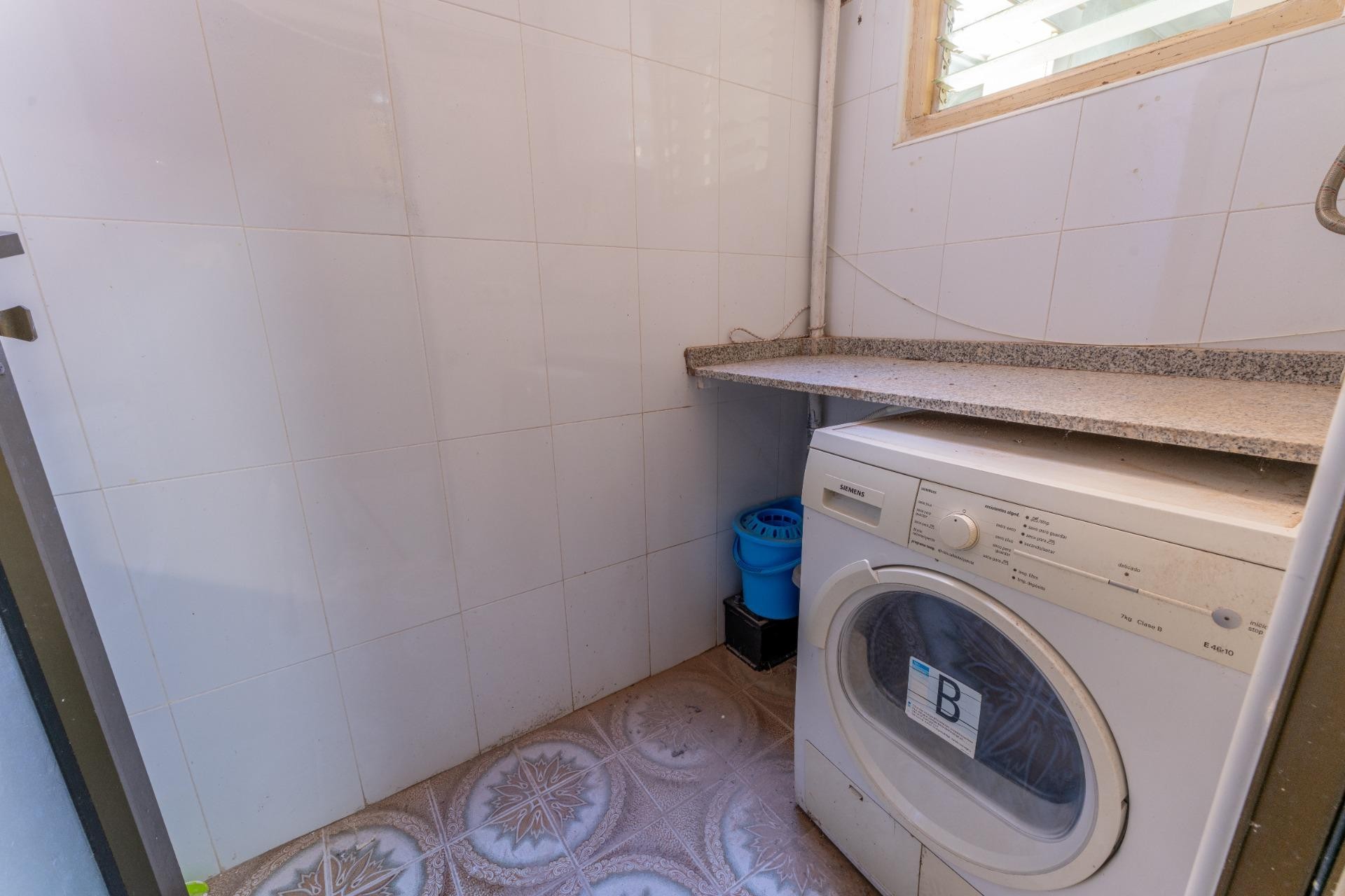 Resale - Apartment / flat - Elche - Sector V
