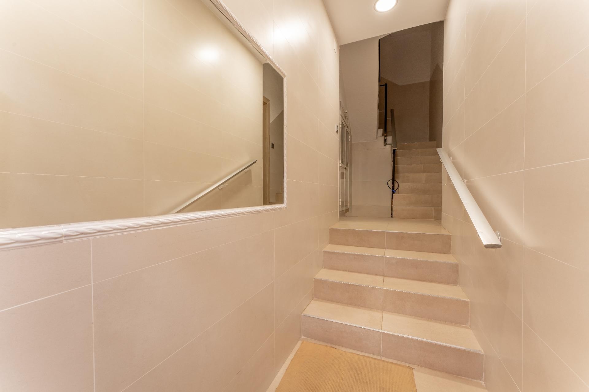 Resale - Apartment / flat - Elche - Sector V