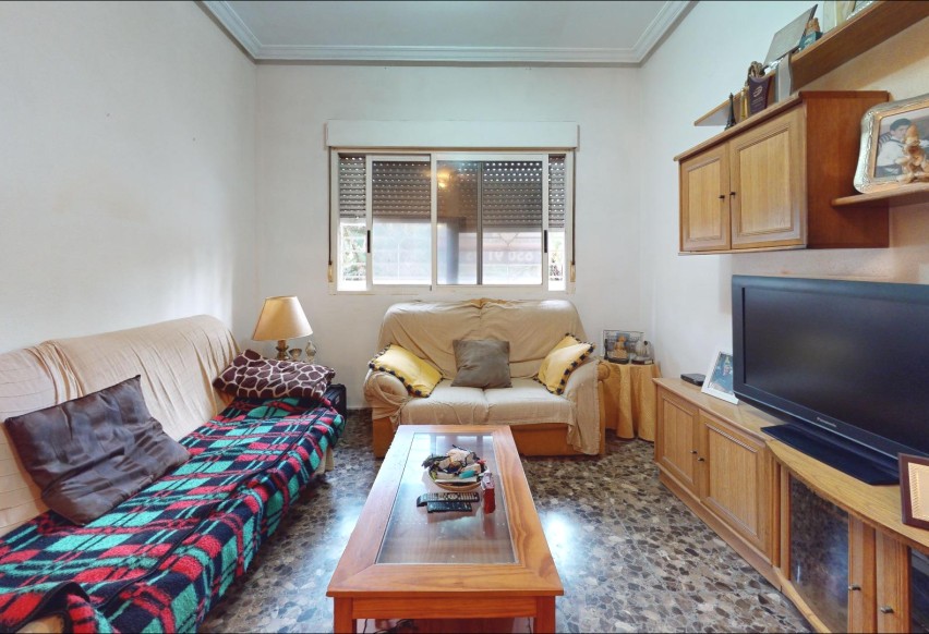 Resale - Apartment / flat - Elche - Torreta - Portalada