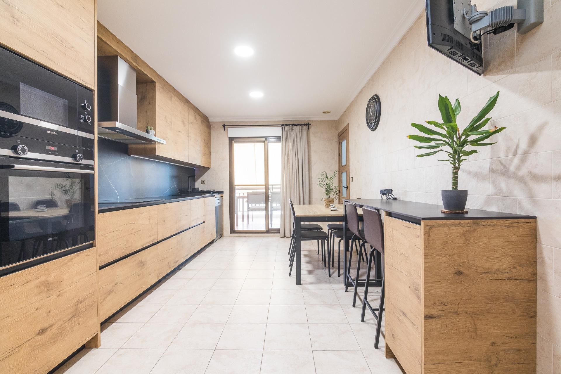 Resale - Apartment / flat - Elche - Torreta - Portalada