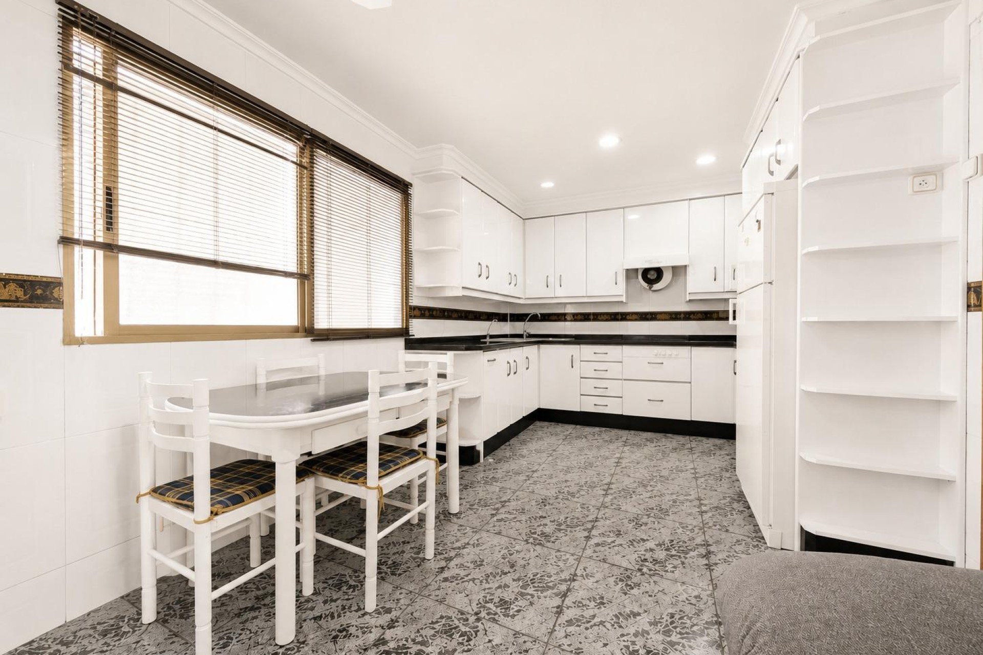 Resale - Apartment / flat - Elche - Toscar