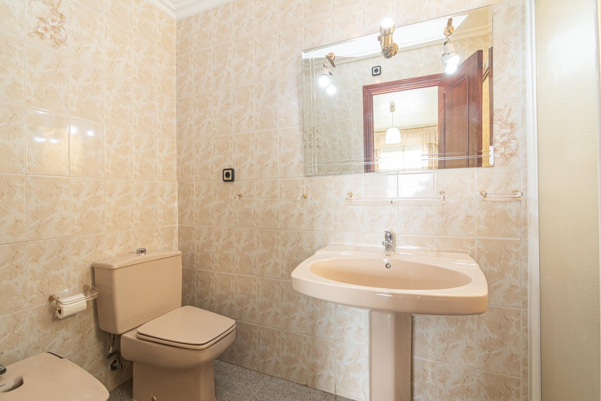 Resale - Apartment / flat - Elche - Toscar