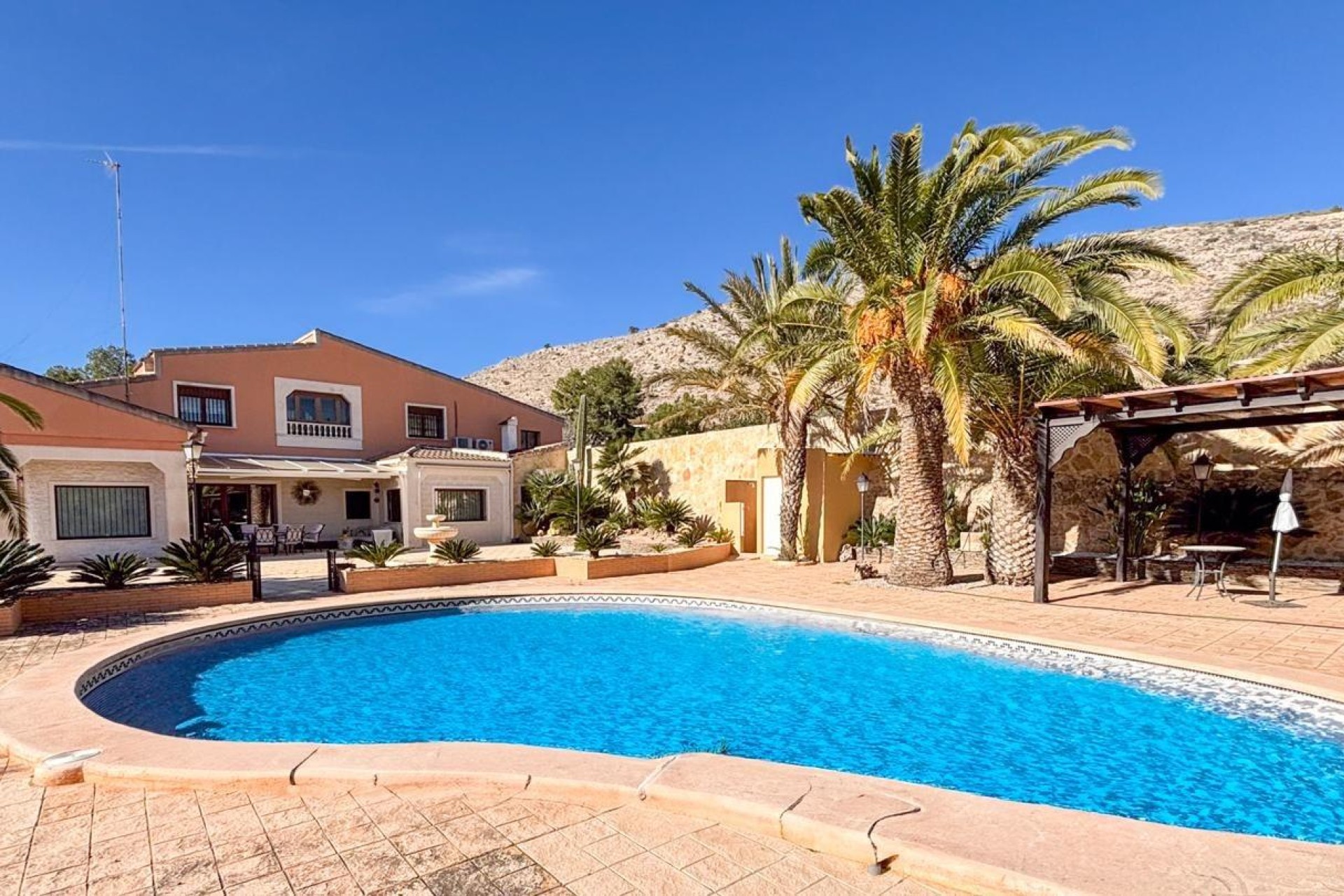 Resale - Apartment / flat - Hondón de las Nieves