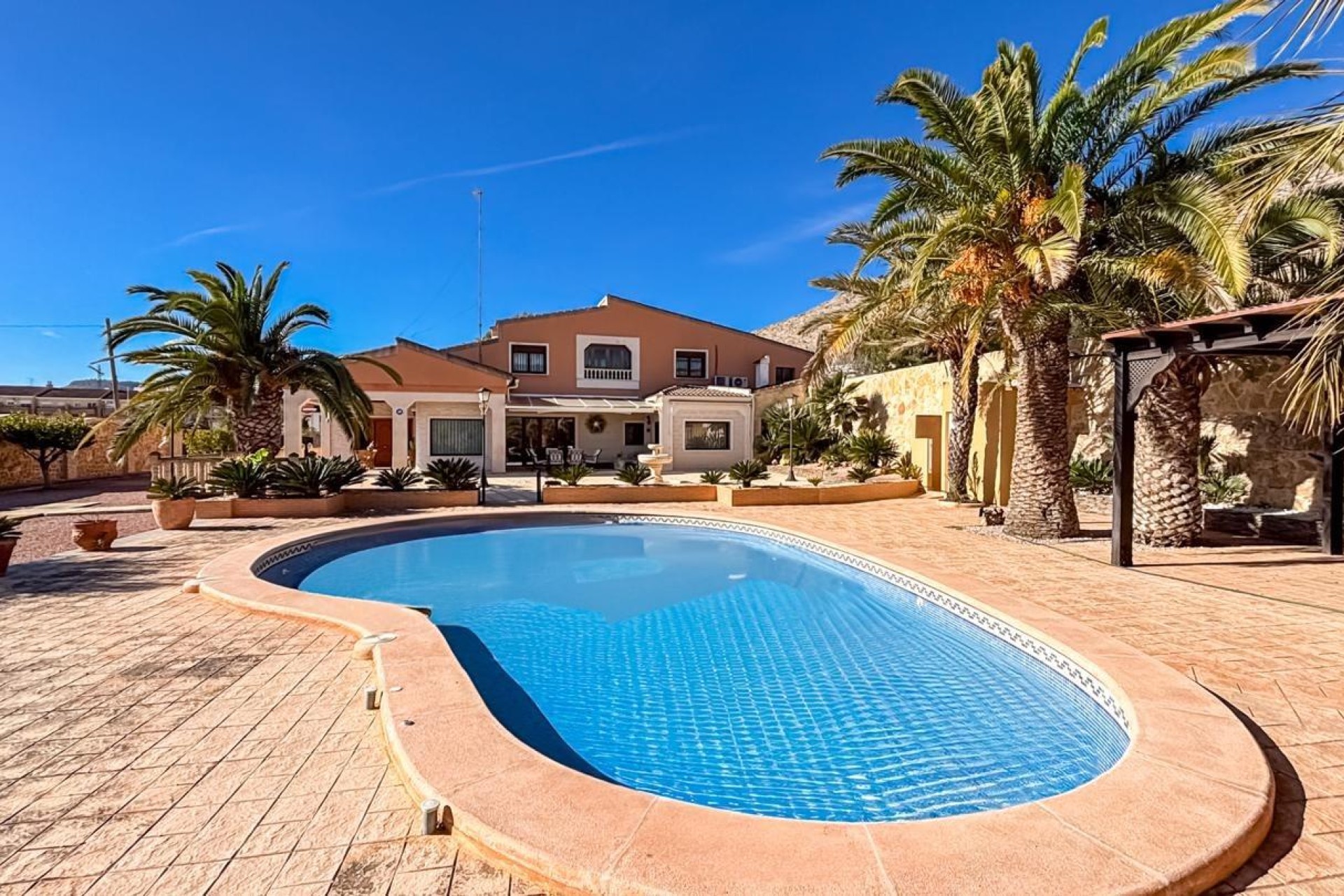 Resale - Apartment / flat - Hondón de las Nieves