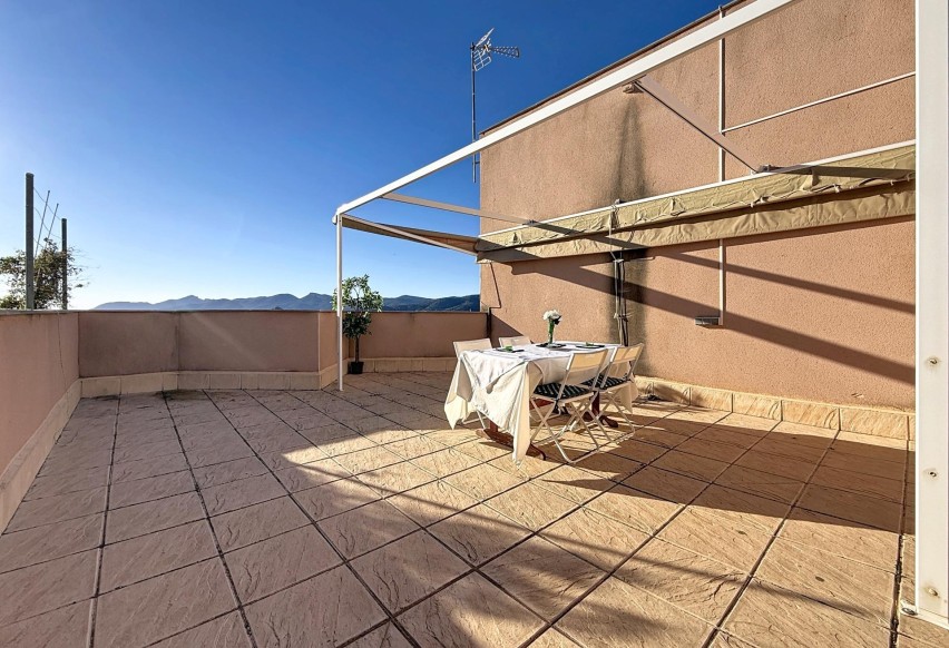 Resale - Apartment / flat - Onil - Comunidad valenciana