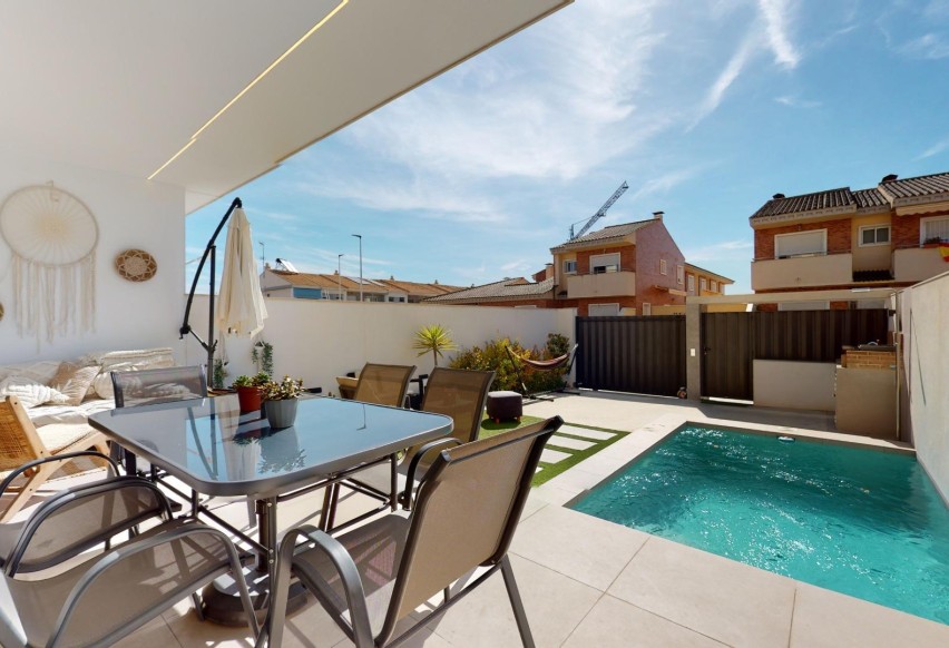 Resale - Apartment / flat - Pilar de la Horadada - PILAR DE LA HORADADA