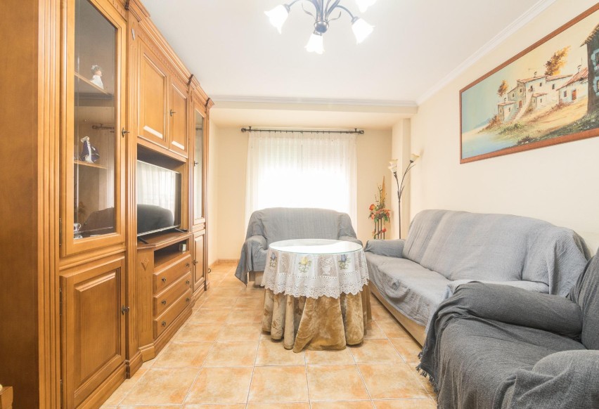 Resale - Apartment / flat - Pinoso - Comunidad valenciana