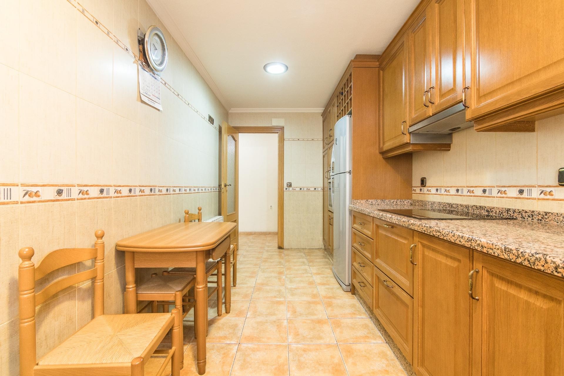 Resale - Apartment / flat - Pinoso - Comunidad valenciana