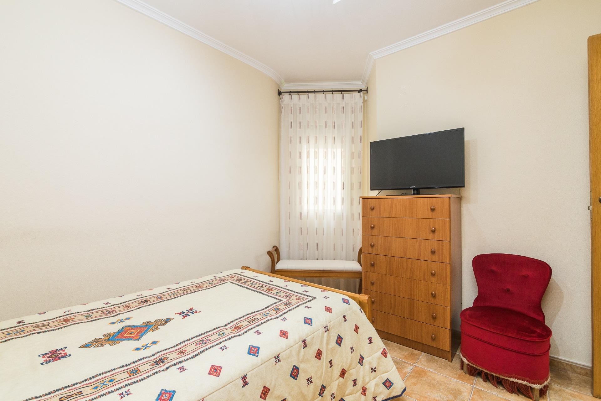 Resale - Apartment / flat - Pinoso - Comunidad valenciana