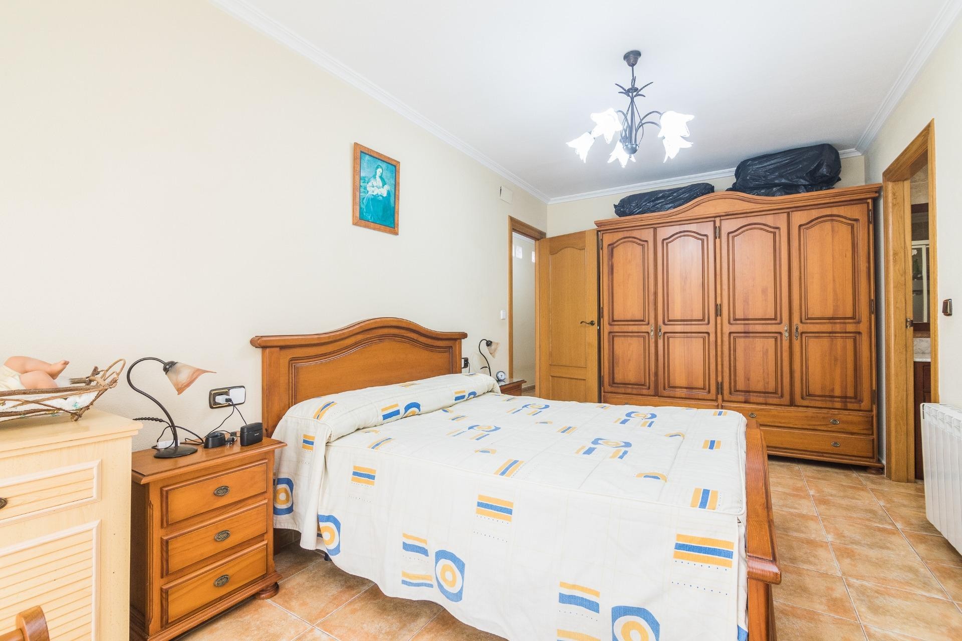 Resale - Apartment / flat - Pinoso - Comunidad valenciana