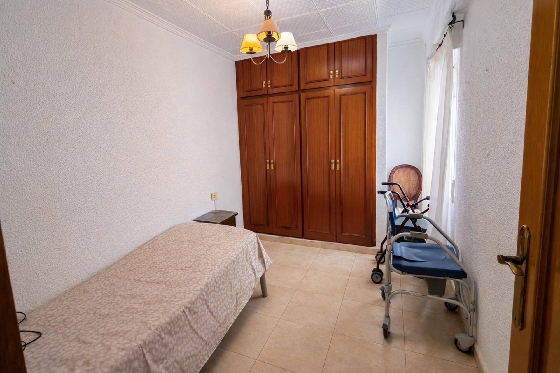 Resale - Apartment / flat - Santa Pola - Centro