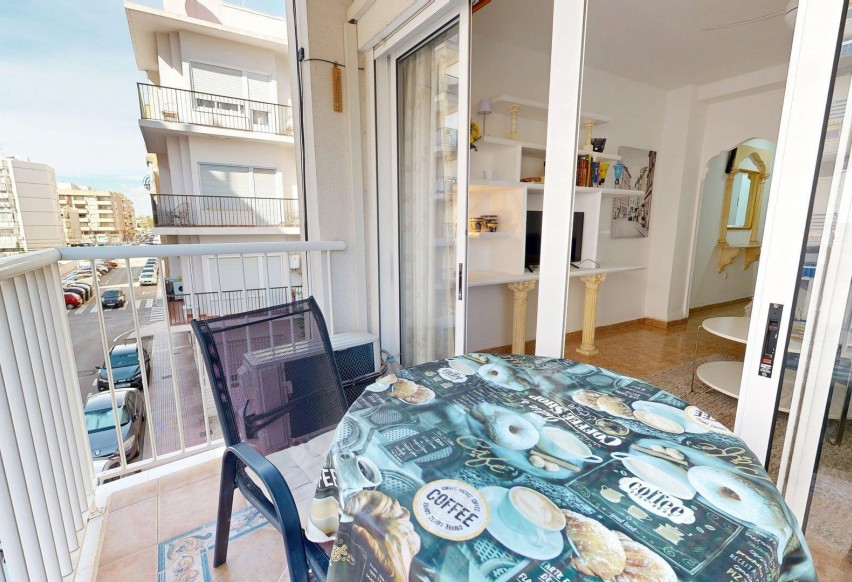 Resale - Apartment / flat - Santa Pola - Centro