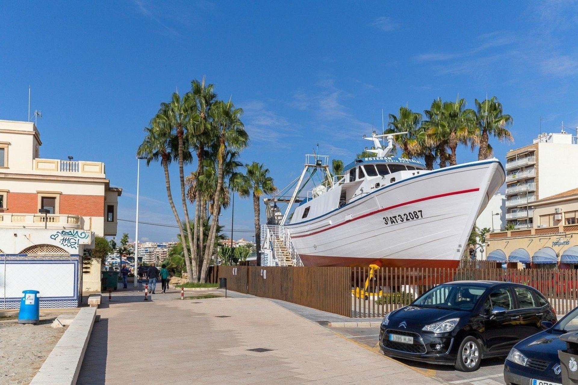 Resale - Apartment / flat - Santa Pola - Centro