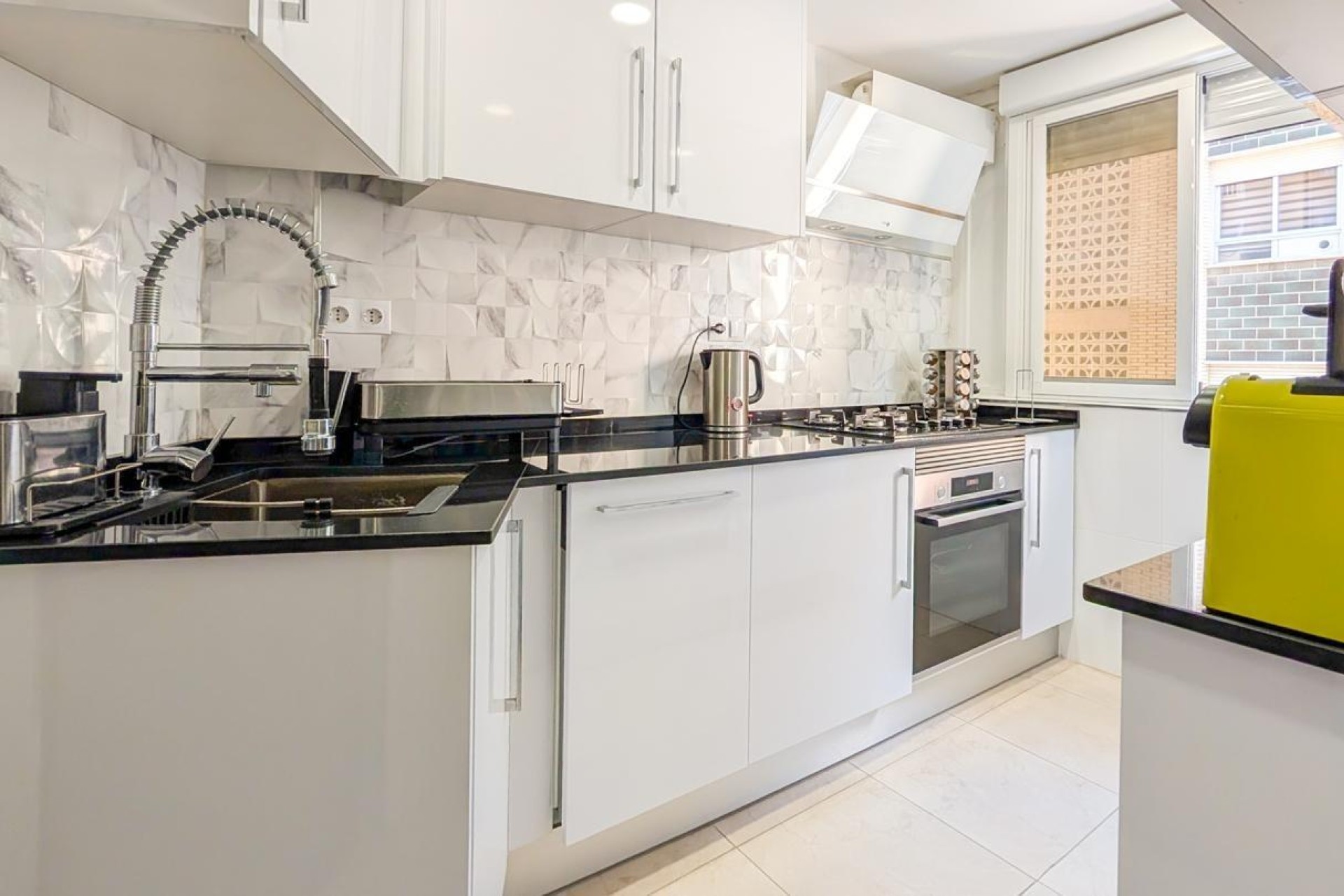 Resale - Apartment / flat - Santa Pola - Centro