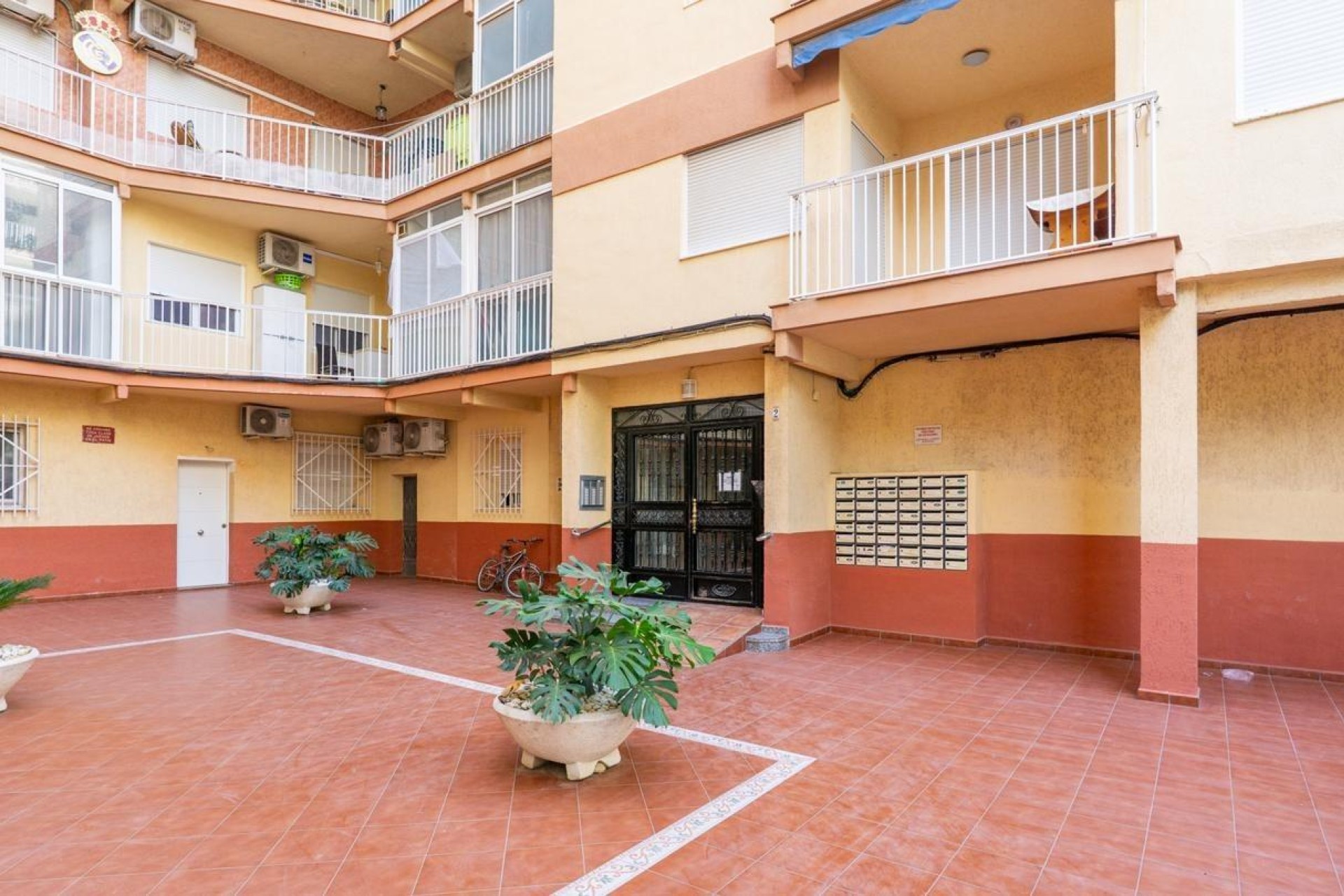 Resale - Apartment / flat - Santa Pola - Club nautico