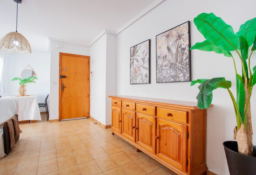 Resale - Apartment / flat - Santa Pola - Club nautico