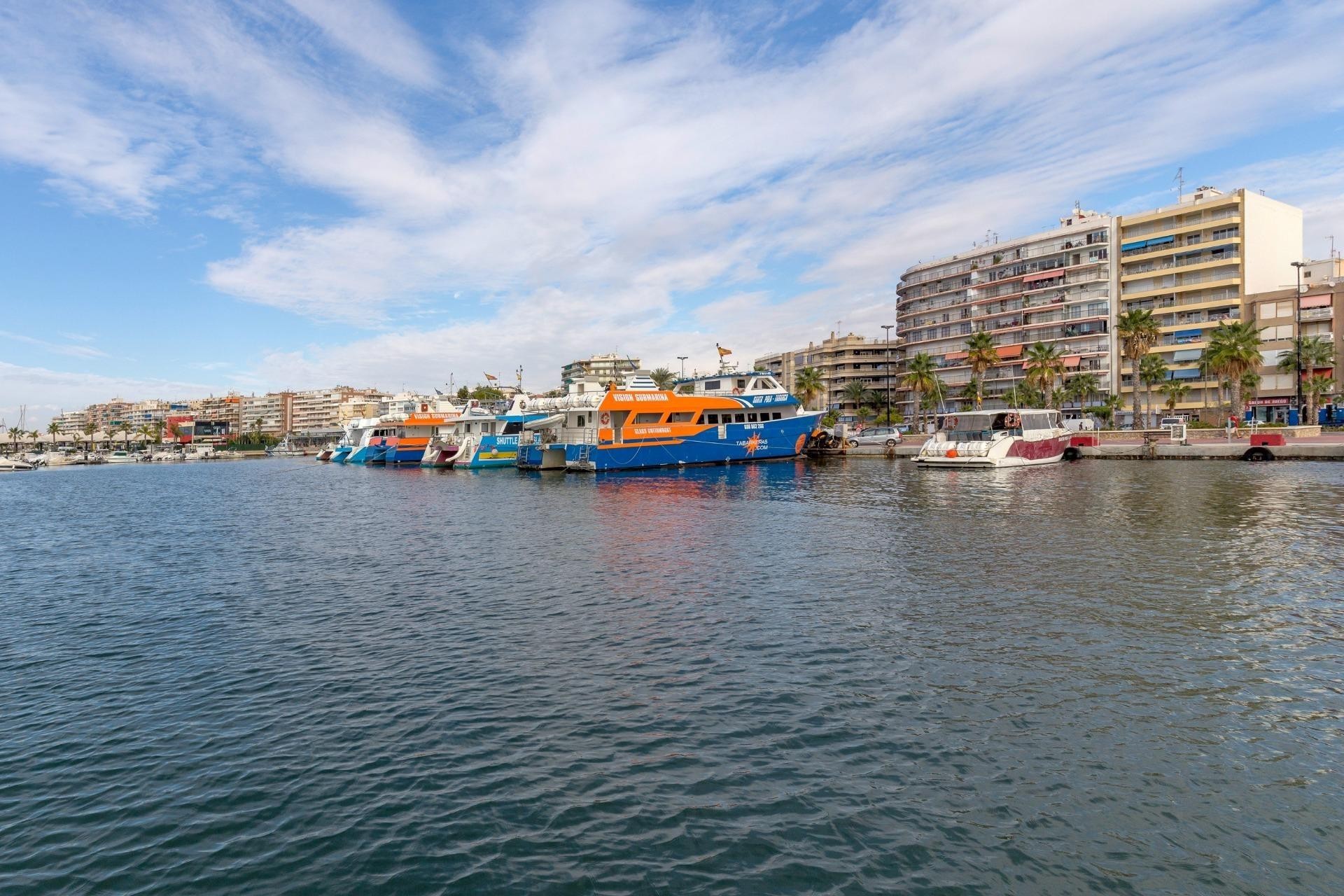 Resale - Apartment / flat - Santa Pola - Club nautico