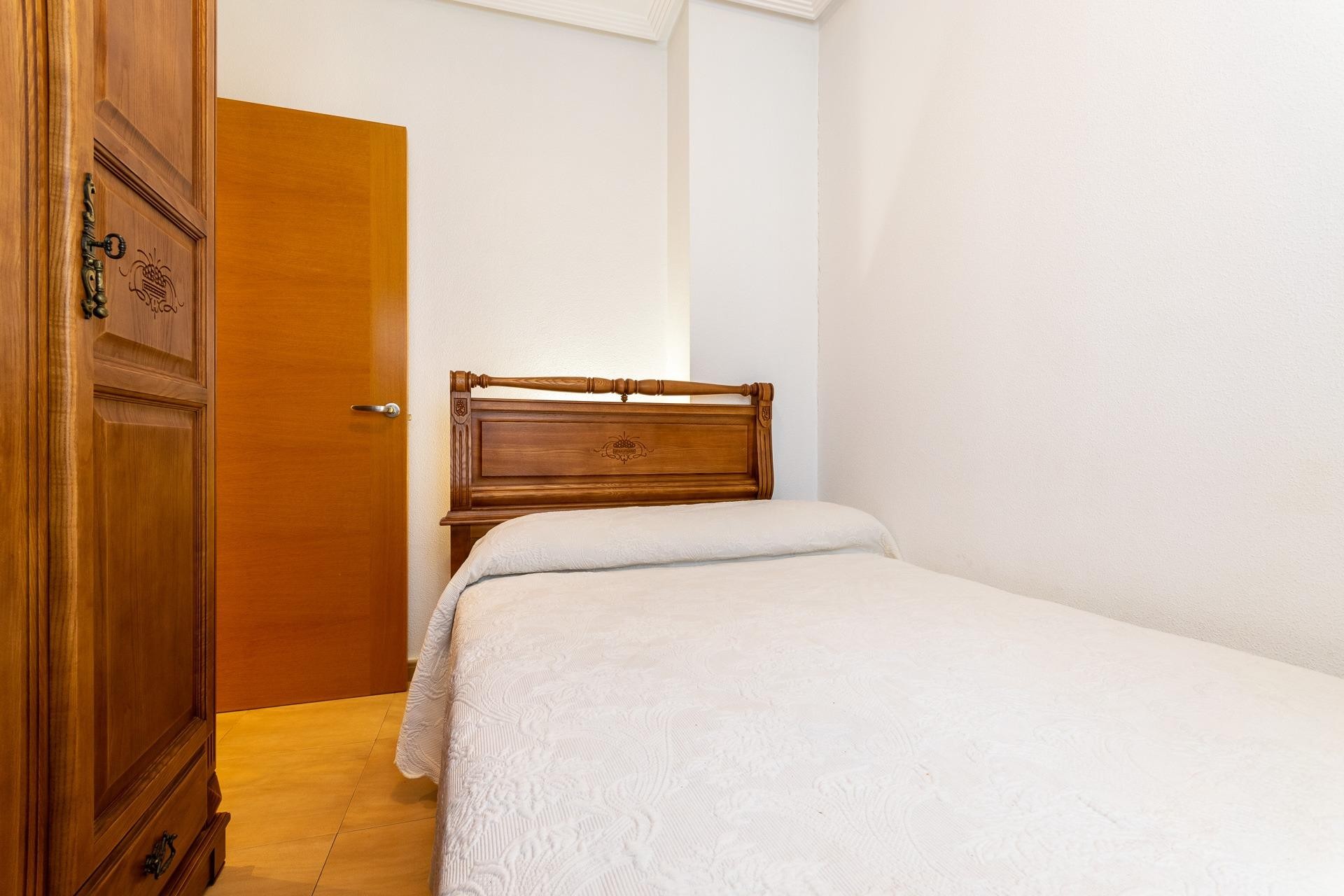 Resale - Apartment / flat - Santa Pola - Playa Levante