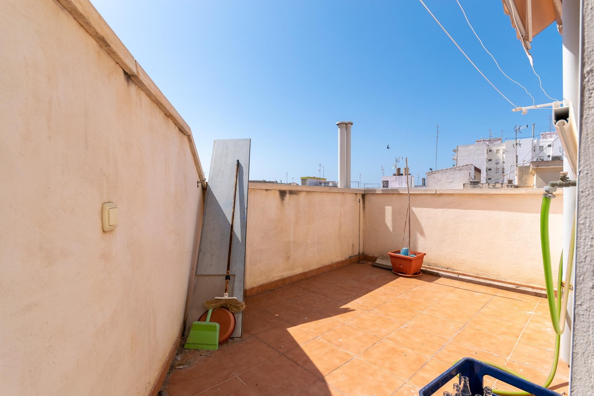 Resale - Apartment / flat - Santa Pola - Playa Levante