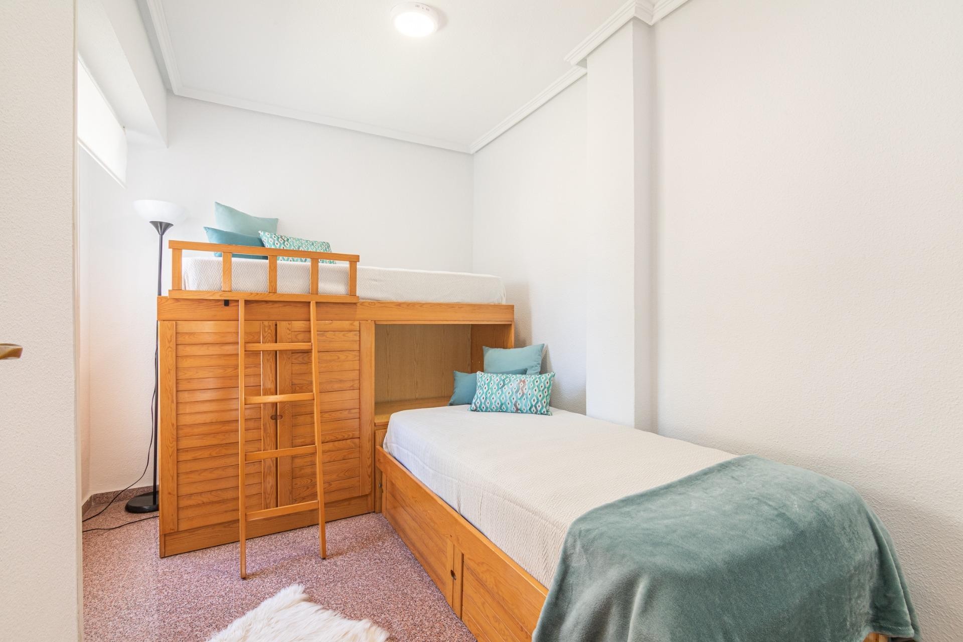 Resale - Apartment / flat - Santa Pola - Playa Levante