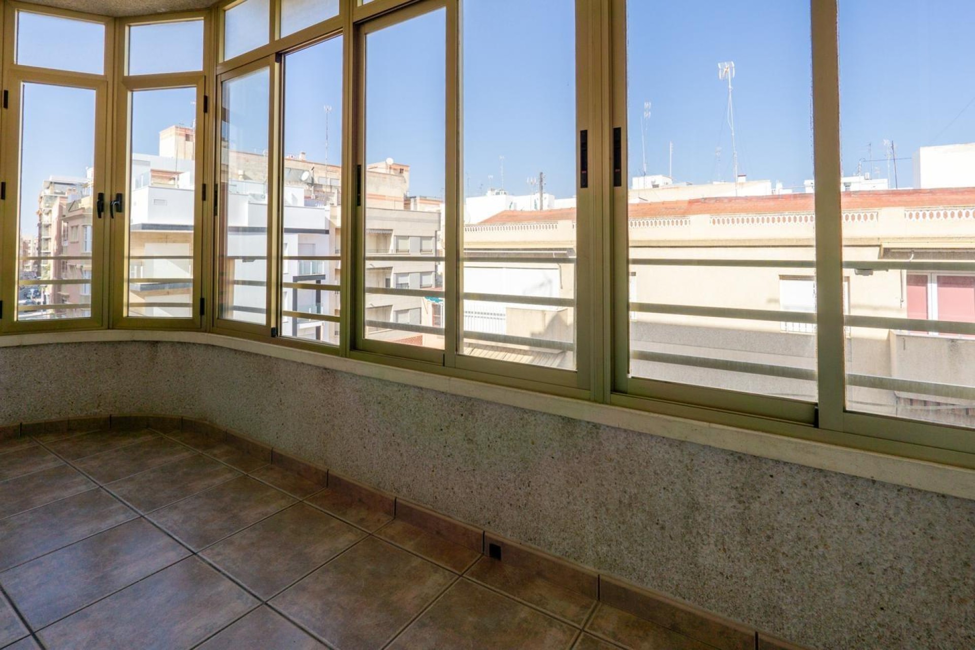 Resale - Apartment / flat - Santa Pola - Playa Levante