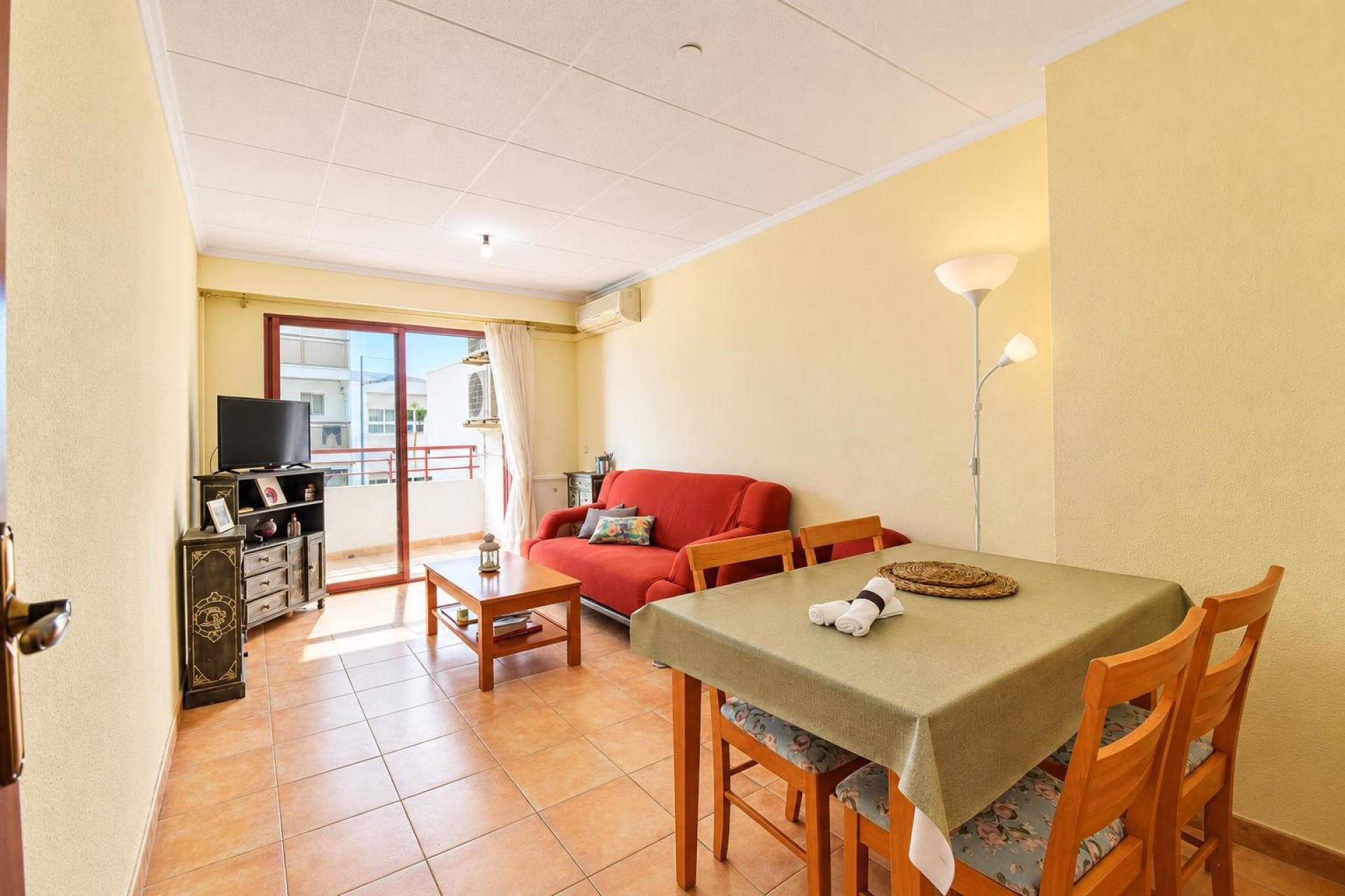 Resale - Apartment / flat - Santa Pola - Puerto