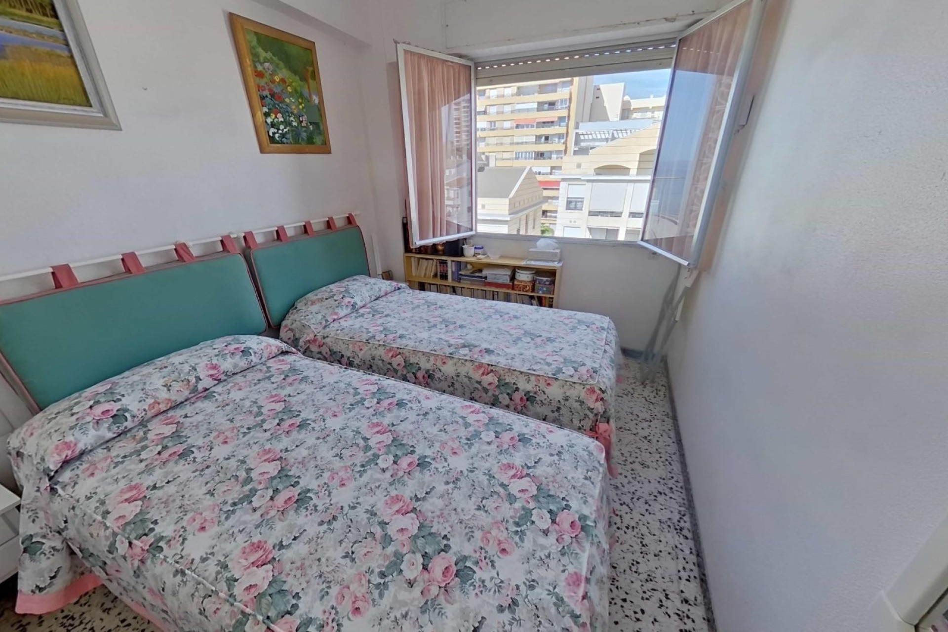 Resale - Apartment / flat - Santa Pola - Santiago bernabeu