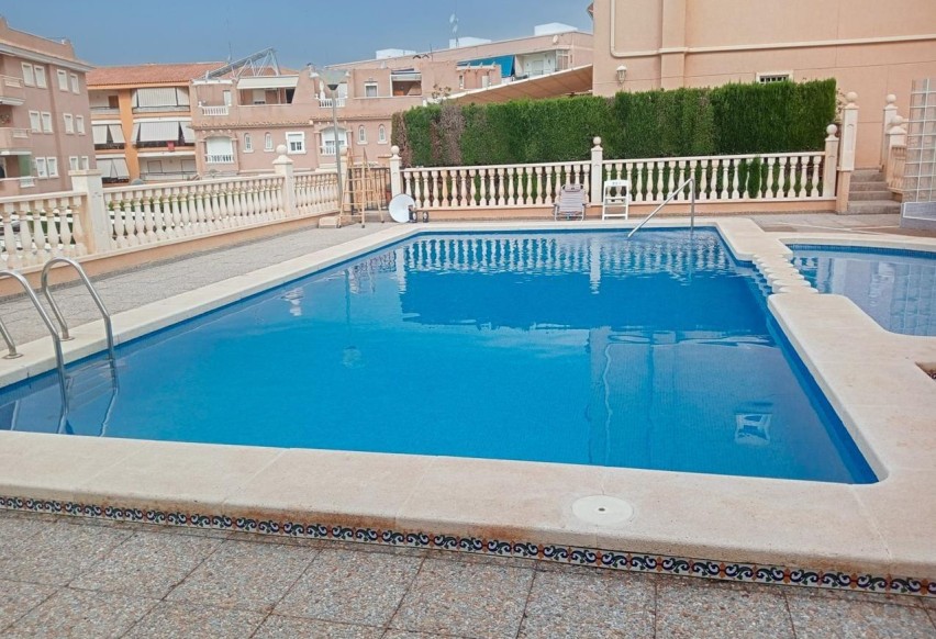 Resale - Apartment / flat - Santa Pola - Santiago bernabeu