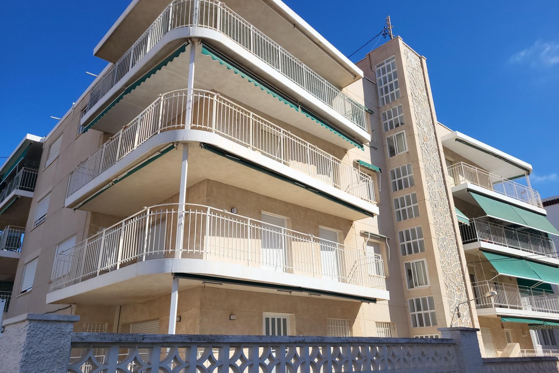 Resale - Apartment / flat - Santa Pola - Santiago bernabeu