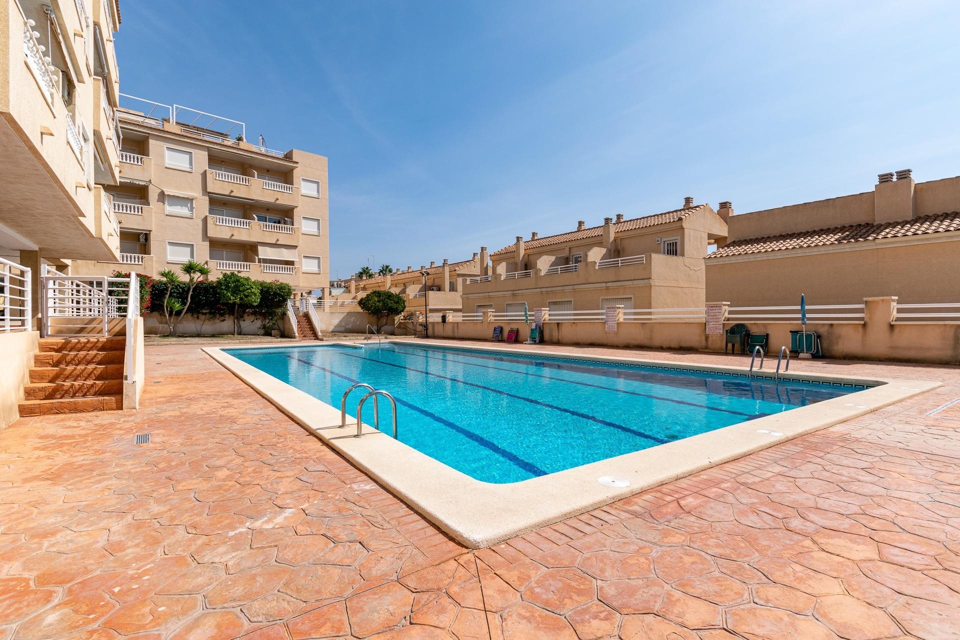 Resale - Apartment / flat - Santa Pola - Santiago bernabeu