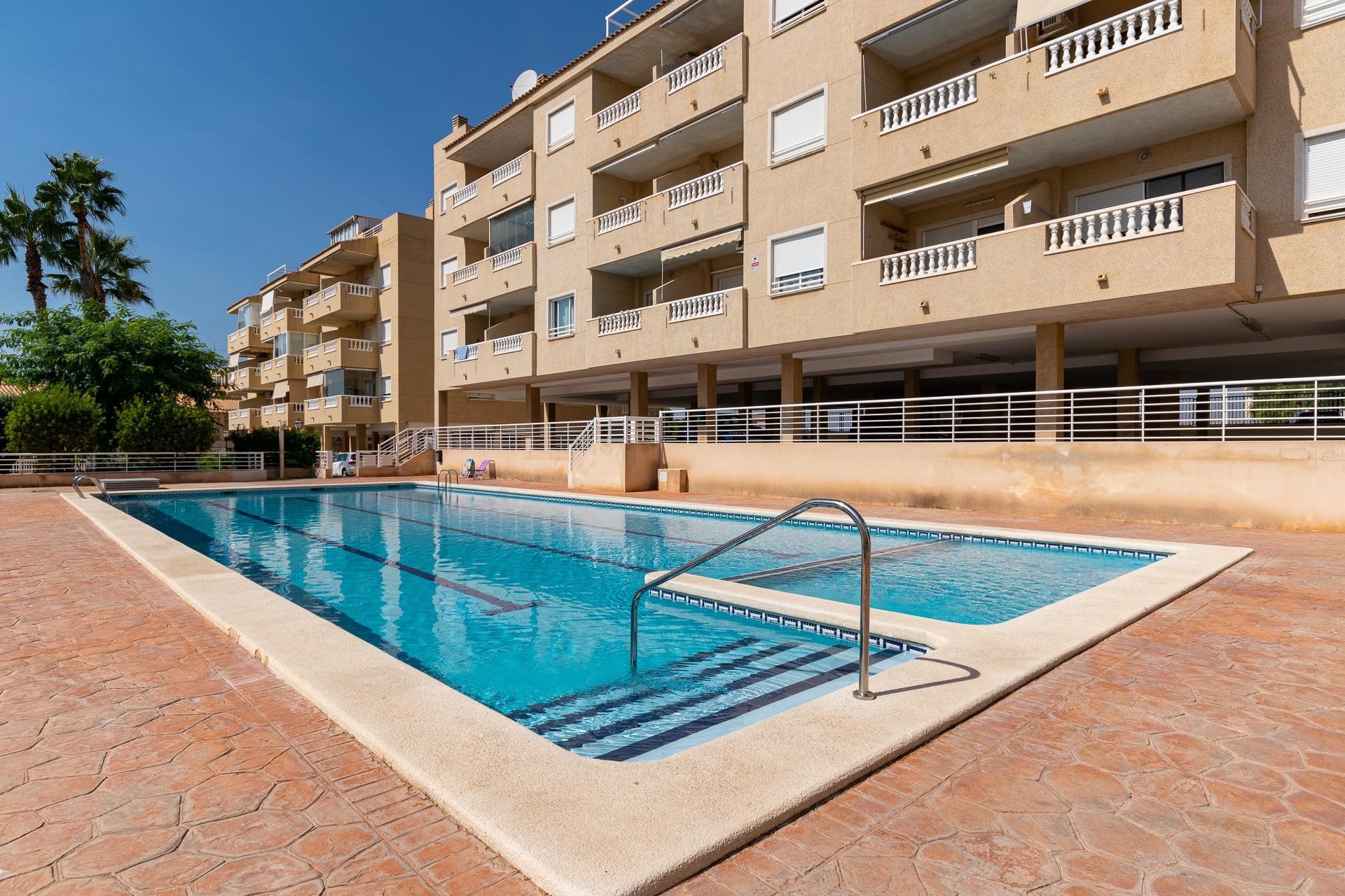 Resale - Apartment / flat - Santa Pola - Santiago bernabeu