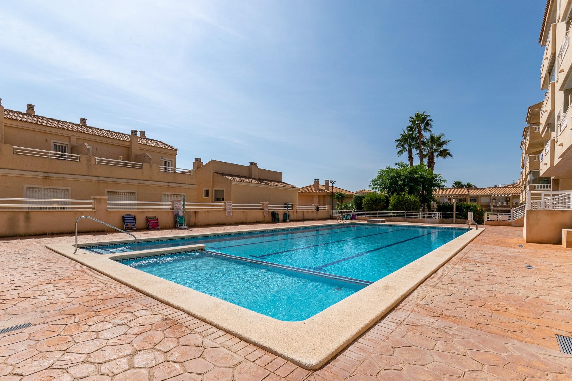 Resale - Apartment / flat - Santa Pola - Santiago bernabeu