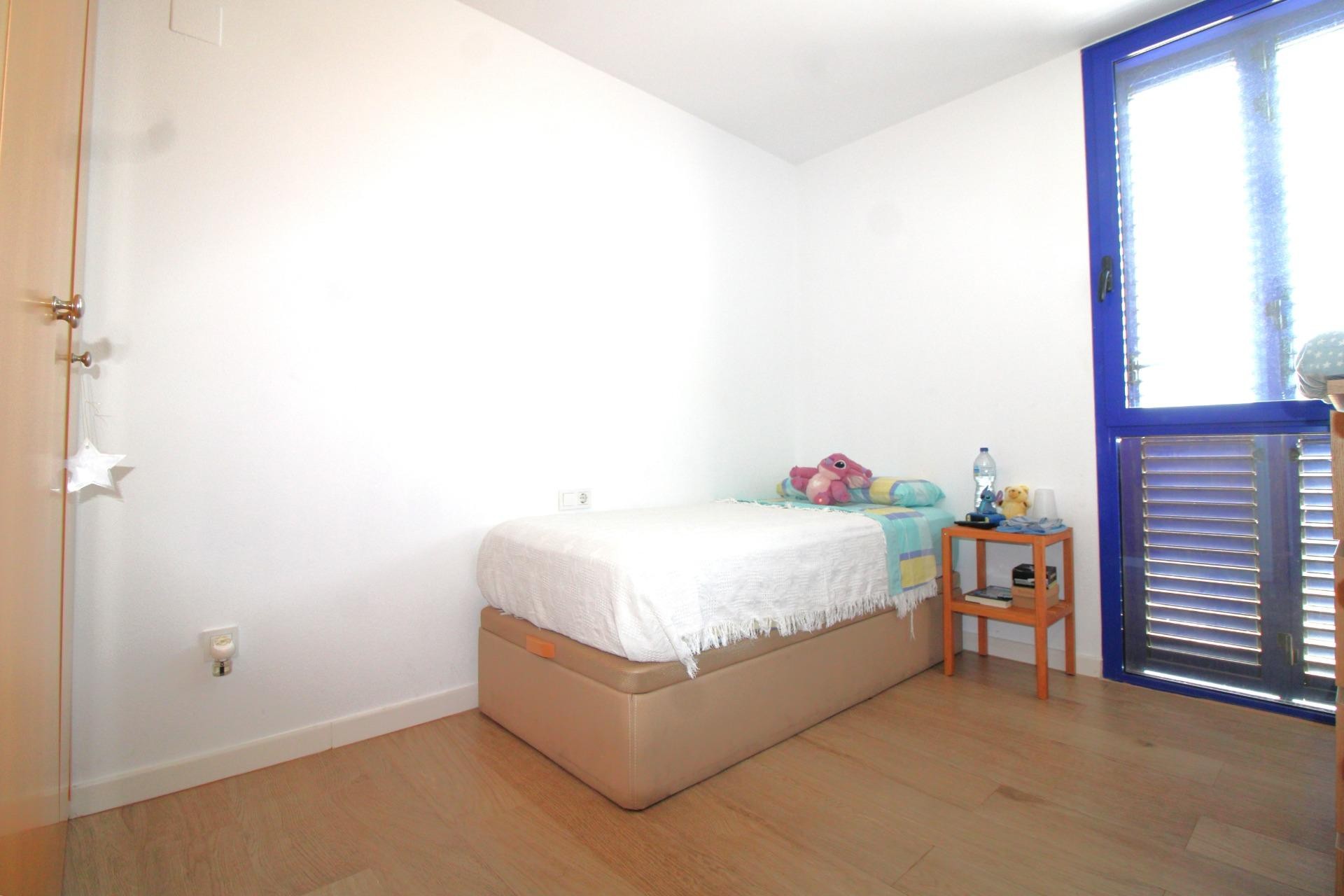 Resale - Apartment / flat - Santa Pola - Zona norte
