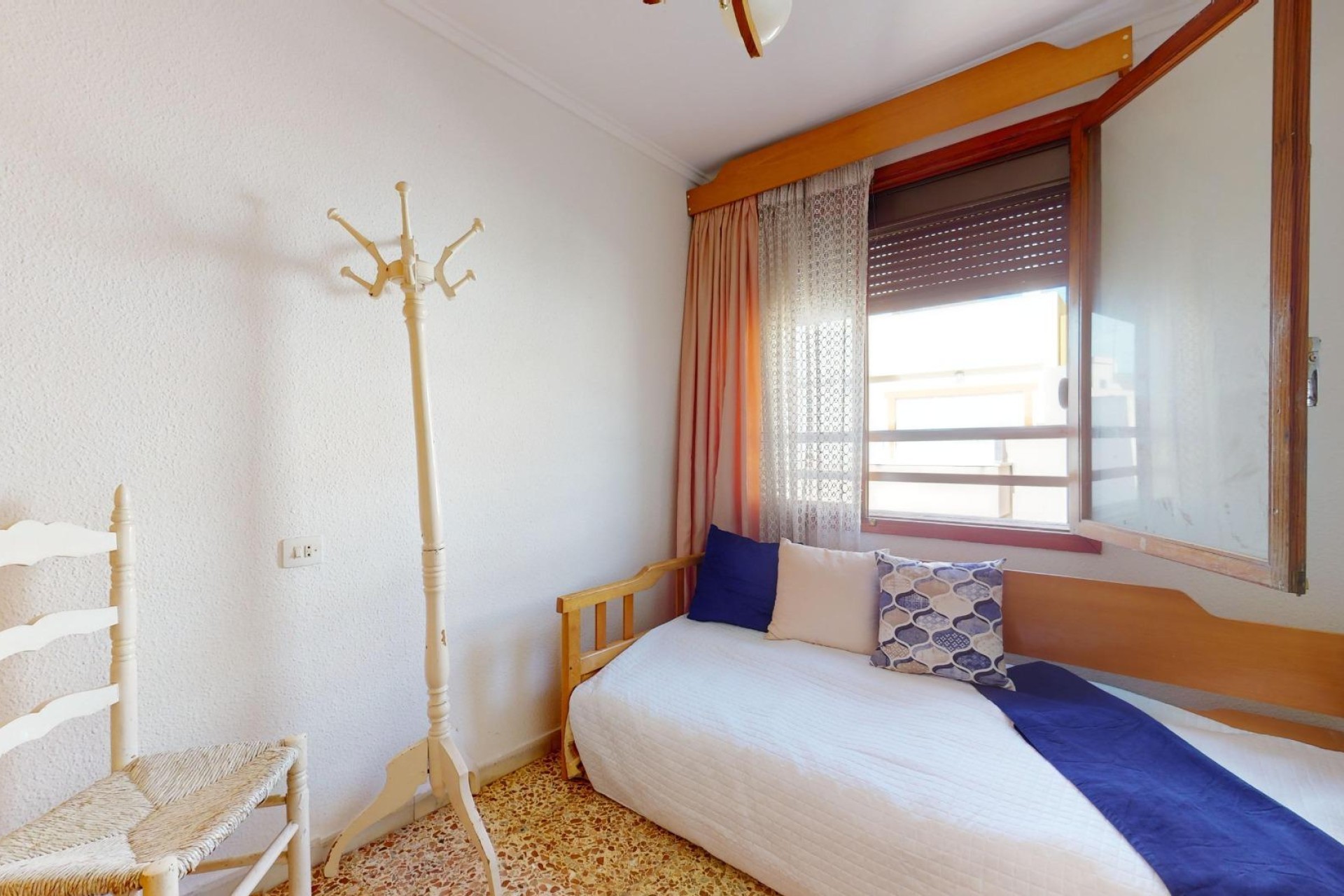 Resale - Apartment / flat - Torrevieja - Acequion