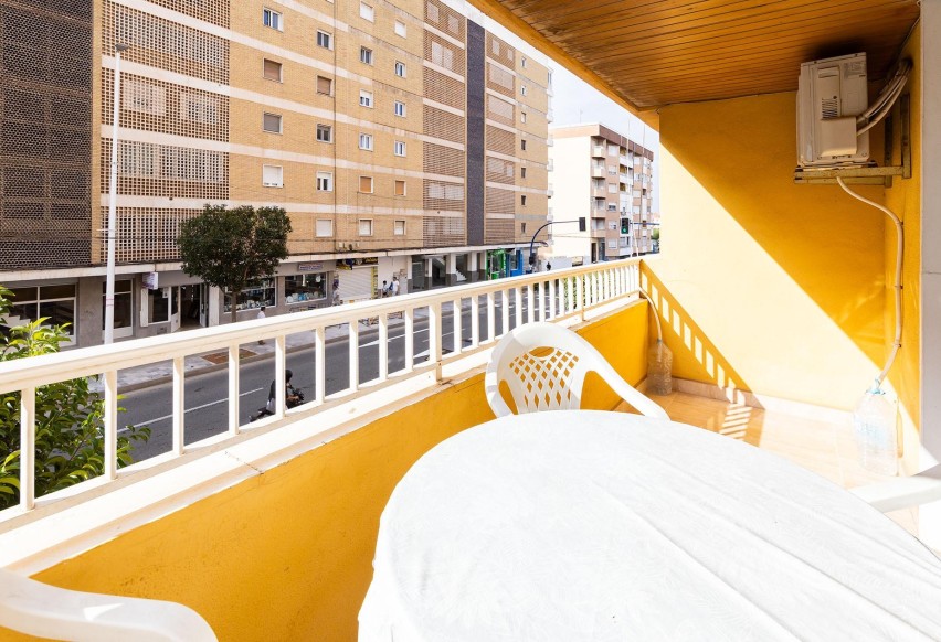 Resale - Apartment / flat - Torrevieja - Acequion