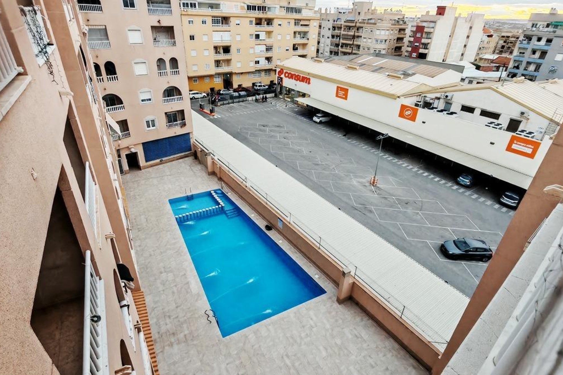Resale - Apartment / flat - Torrevieja - Centro