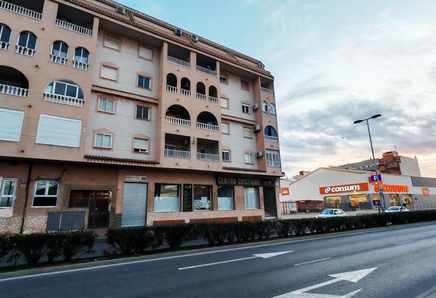 Resale - Apartment / flat - Torrevieja - Centro