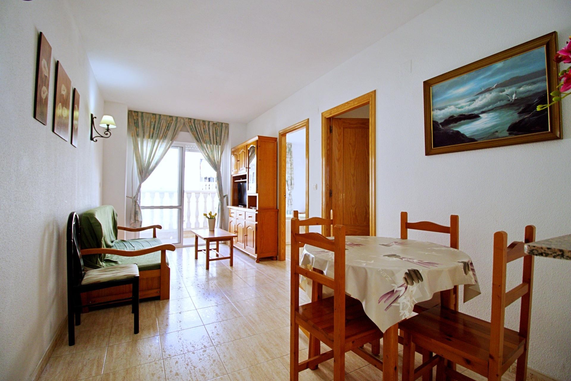 Resale - Apartment / flat - Torrevieja - Estacion de autobuses