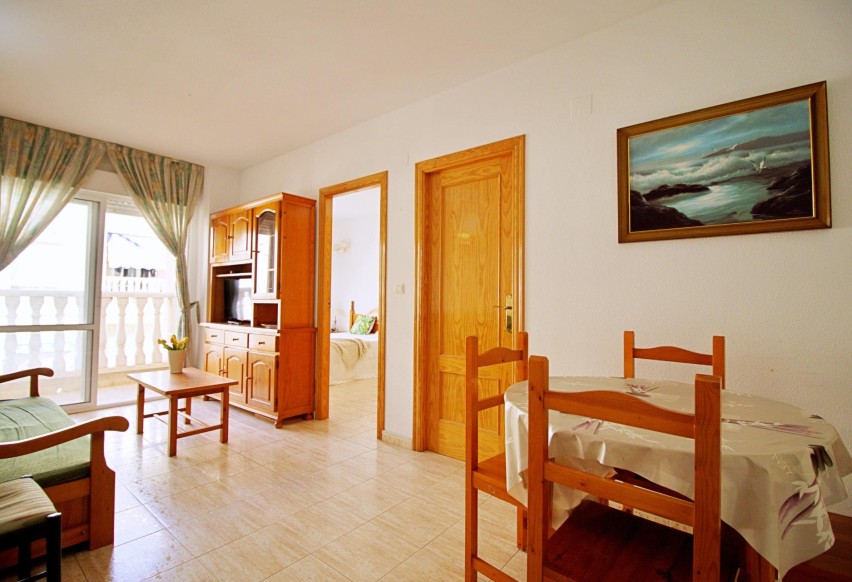 Resale - Apartment / flat - Torrevieja - Estacion de autobuses