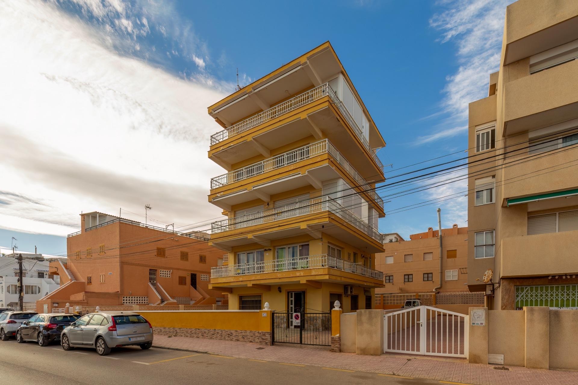 Resale - Apartment / flat - Torrevieja - La Mata