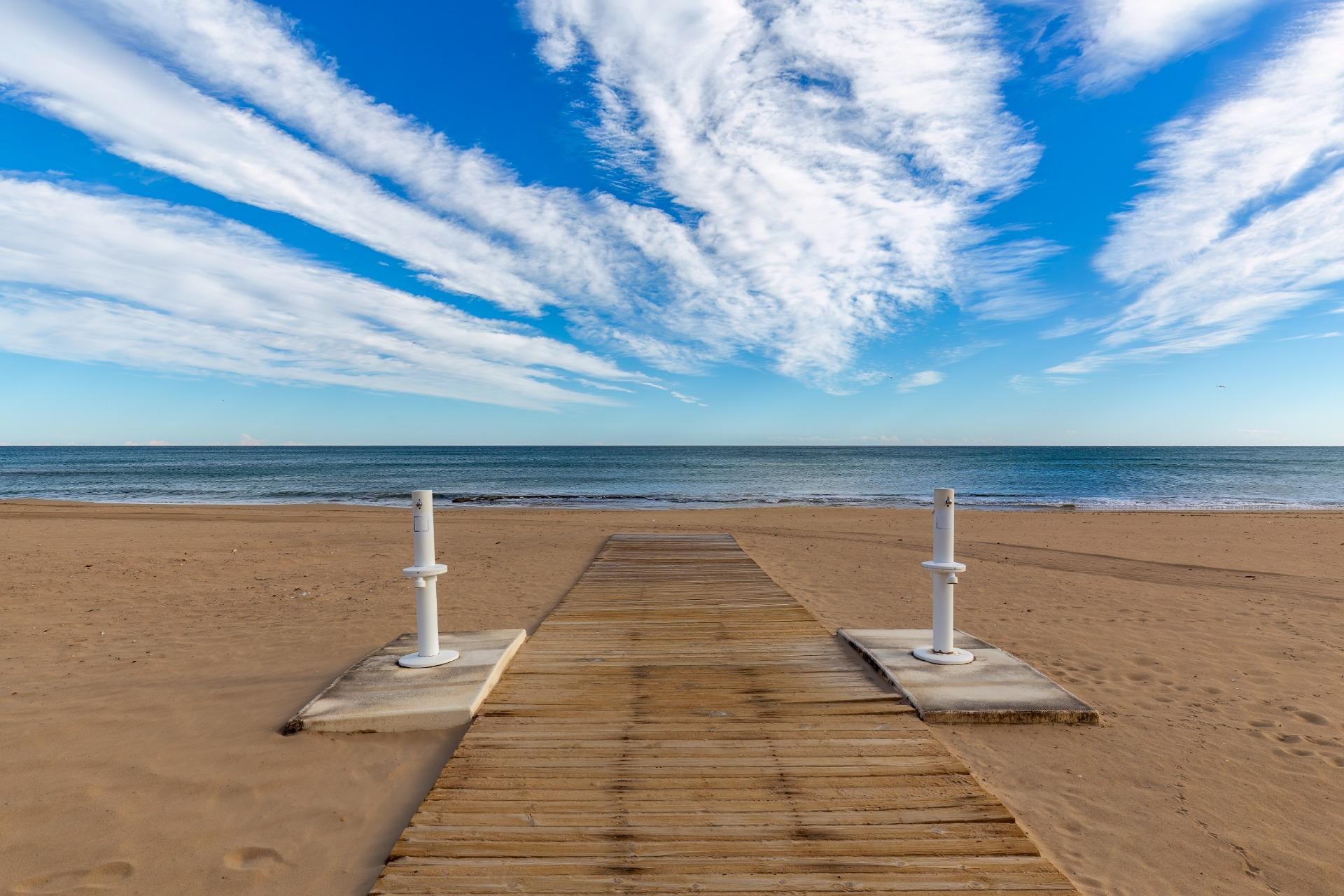 Resale - Apartment / flat - Torrevieja - La Mata