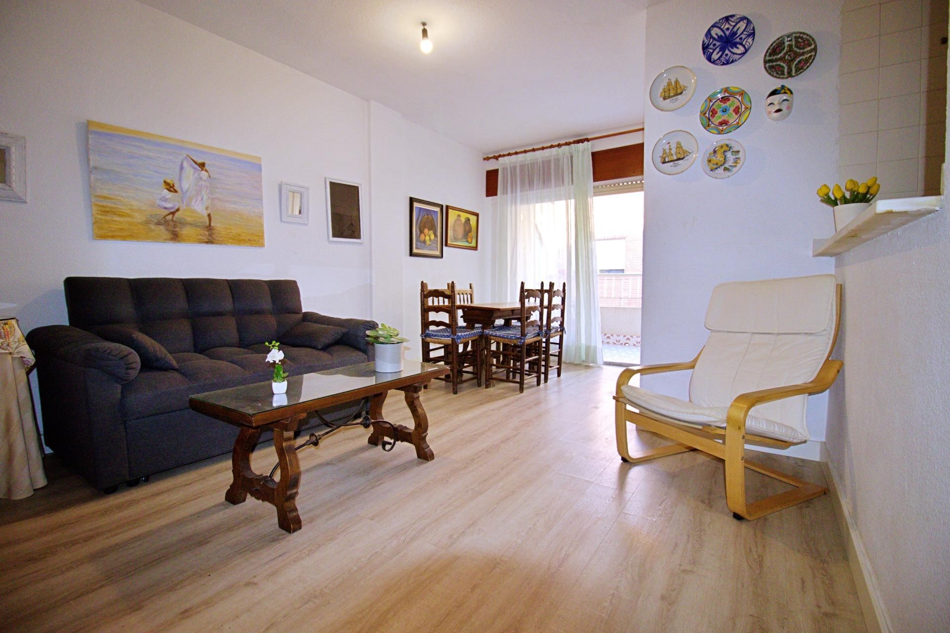 Resale - Apartment / flat - Torrevieja - Playa del cura