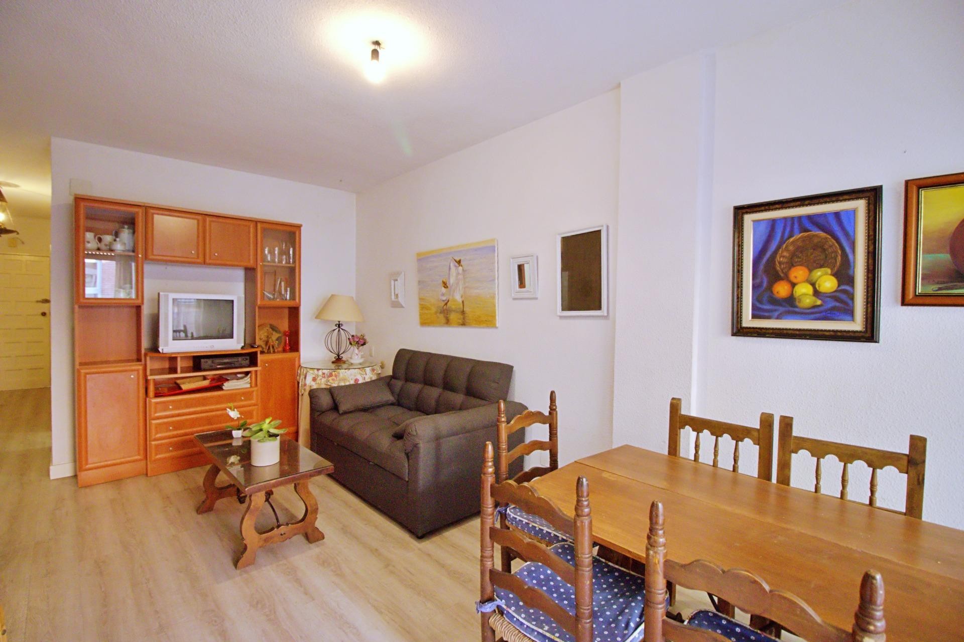 Resale - Apartment / flat - Torrevieja - Playa del cura